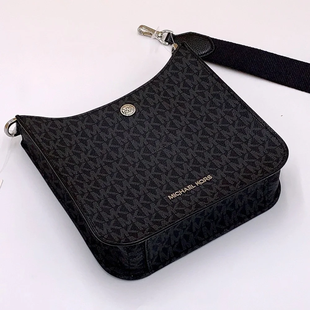 MICHAEL KORS
Briley Small Logo Messenger Bag Black signature color - Picture 10 of 15